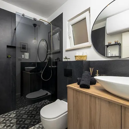 Laetitia Apartment *